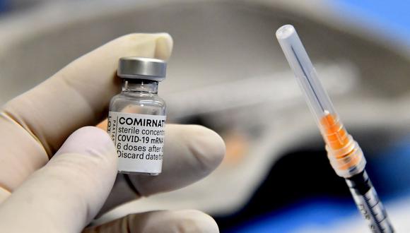 Estudio revela que las dosis de refuerzo de vacunas contra el COVID-19 ofrecen grados diferentes de protección
