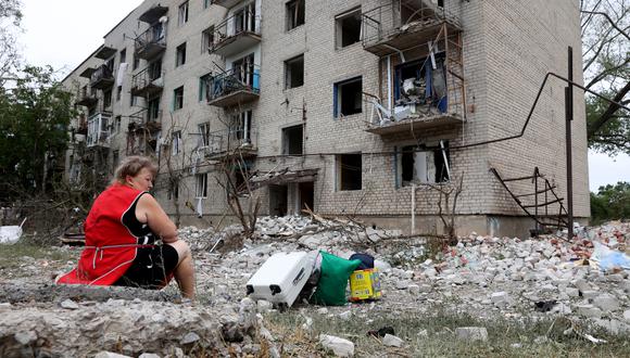 Al menos 15 muertos tras bombardeo ruso contra una residencia en el este de Ucrania