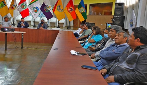 Expresidente de Colombia sugiere a Boluarte pensar en los Pactos de la Moncloa para calmar Perú