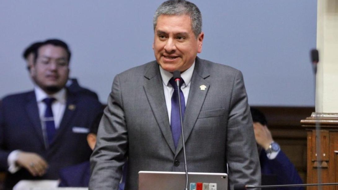 luis-aragon-40423