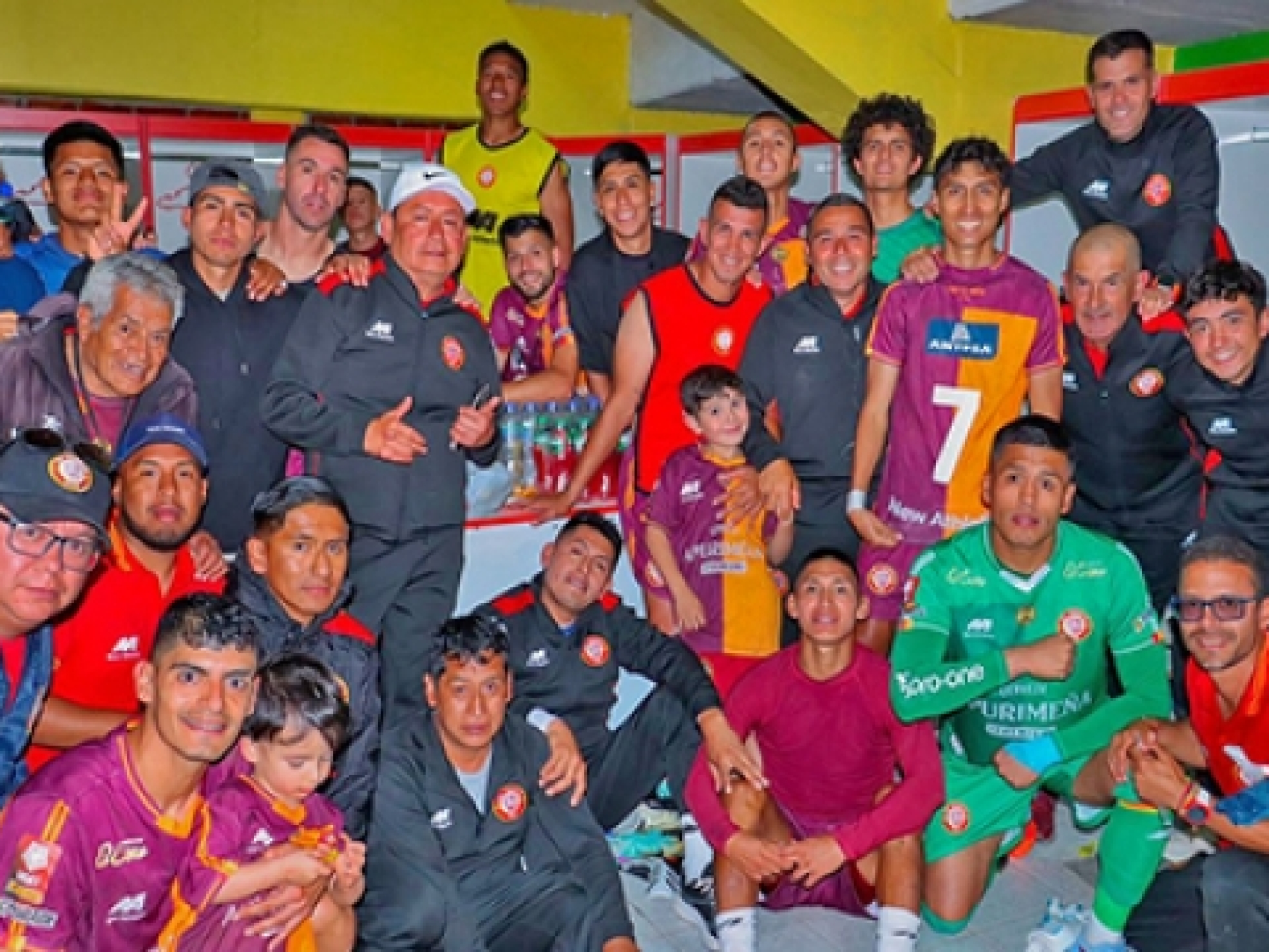 49749fa40a5646704c20f7707213d8a0_L