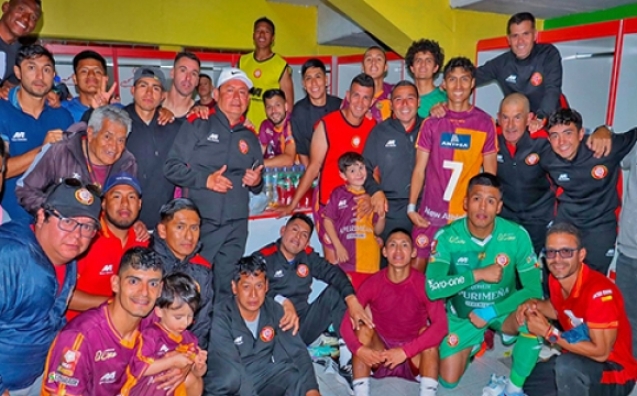 49749fa40a5646704c20f7707213d8a0_L