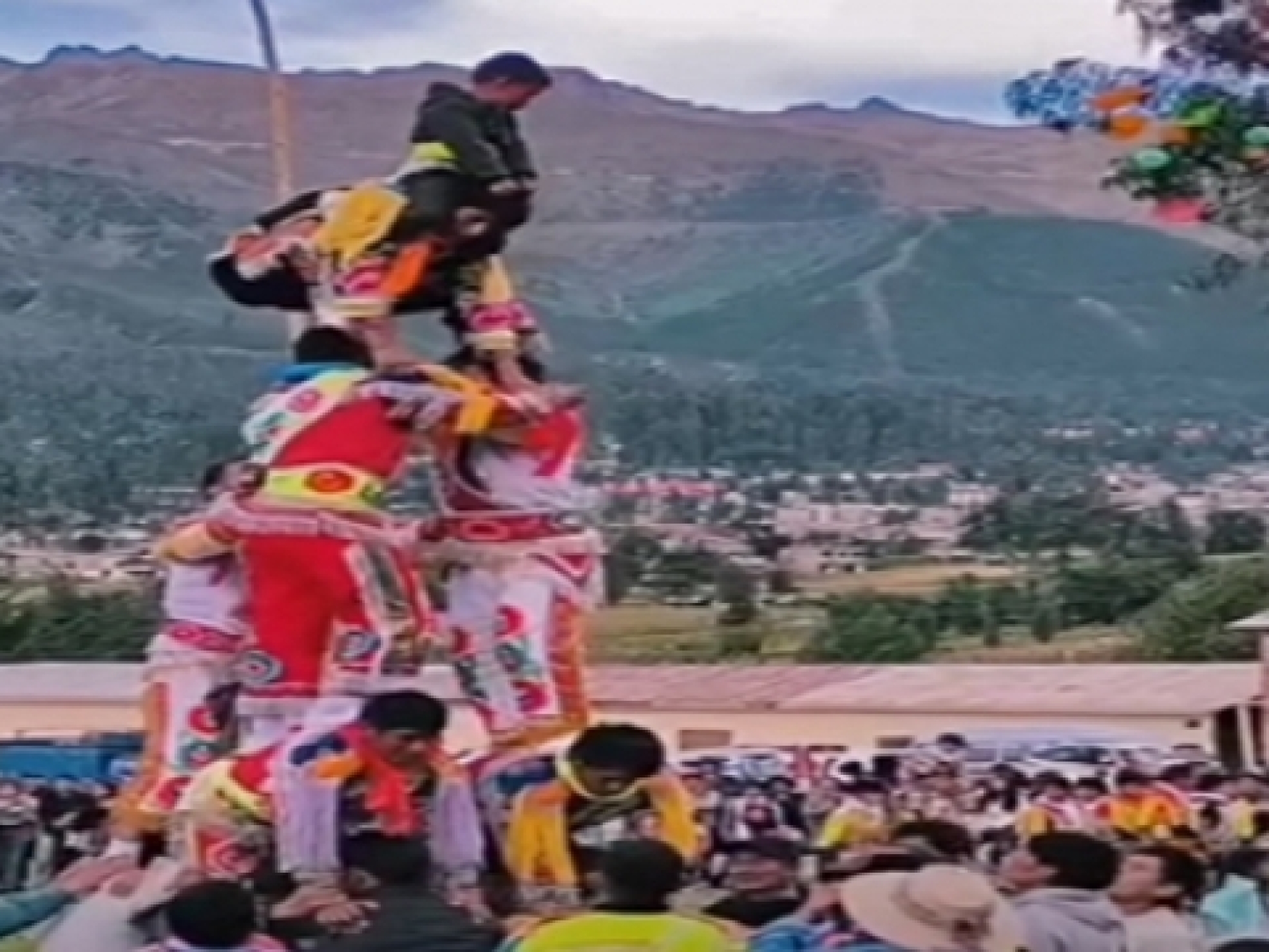 dd5fa1233011797f9d0a149c3a7c6993_L