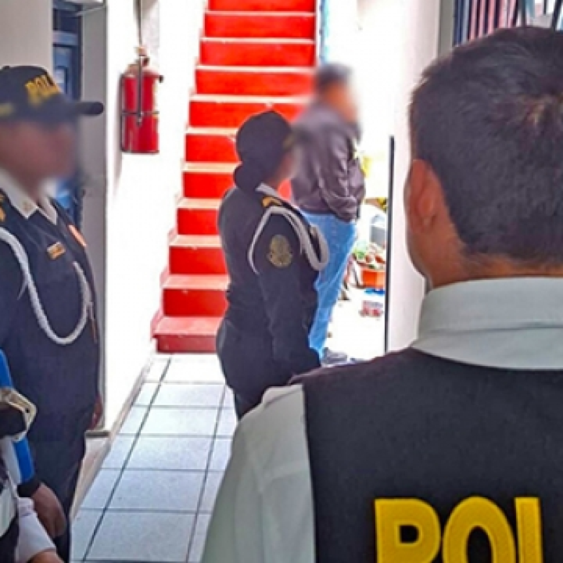 f20fd2def870c878f2b78262ace19bee_L