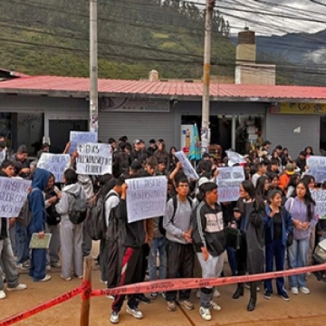 62378a102e9cb2a1a7cd57919640c8db_L