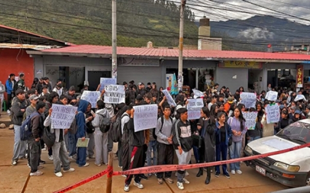 62378a102e9cb2a1a7cd57919640c8db_L