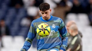 Jugadores de peso del Real Madrid piden la salida de Federico Valverde tras su pelea con Tchouaméni, según prensa española