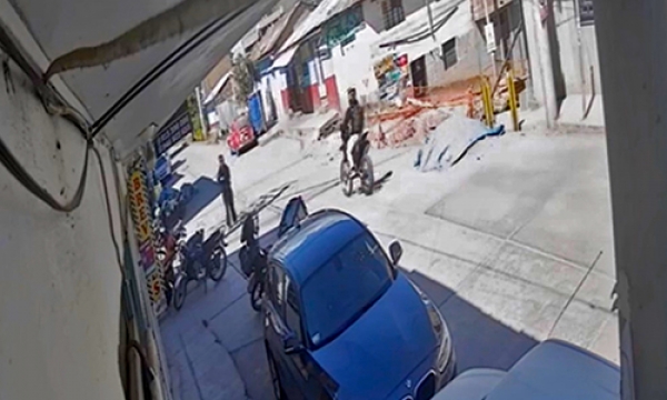 Motociclista casi muere tras accidente en la esquina de Panamá y Víctor Raúl Haya de la Torre