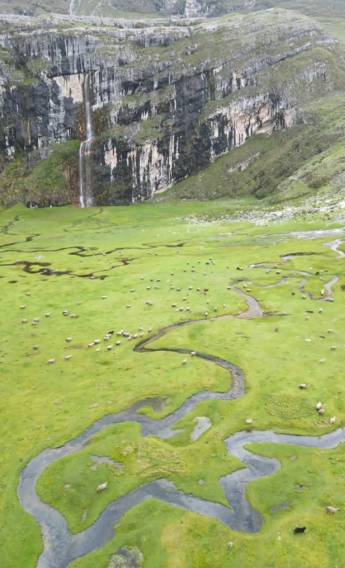 🏞️Cataratas de Umaturco, un paraíso oculto a 4,168 msnm en el corazón de Apurímac (Circa - Abancay). 🏔️💧