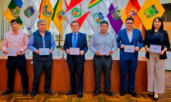 Juramentó nueva directiva del sindicato CAS del Gobierno Regional de Apurímac